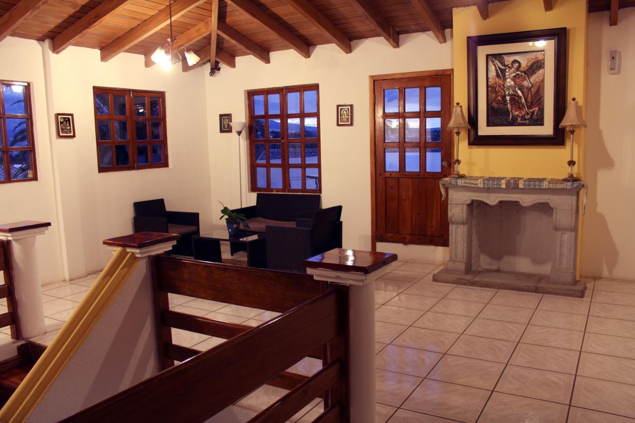 Hosteria San Carlos ตาบาเบลา ภายนอก รูปภาพ