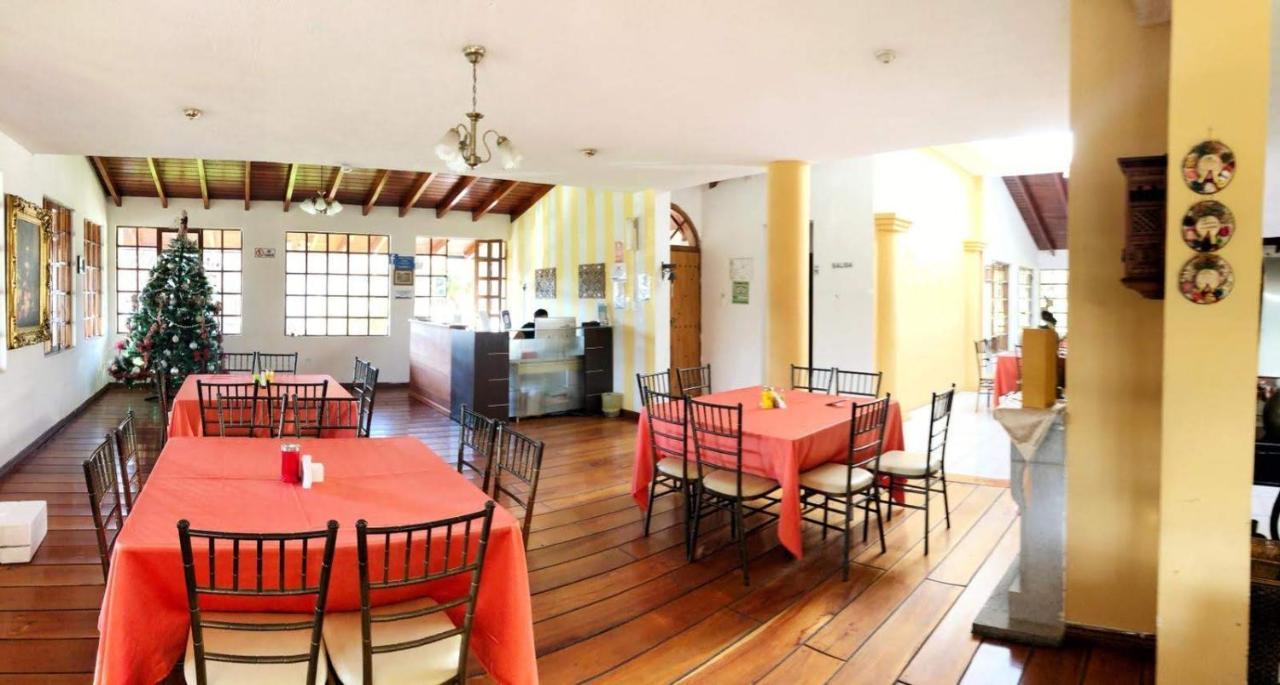 Hosteria San Carlos ตาบาเบลา ภายนอก รูปภาพ